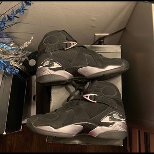 Jordan 8 Retro